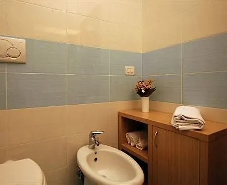 Residence Lorenzo Da Viterbo-3